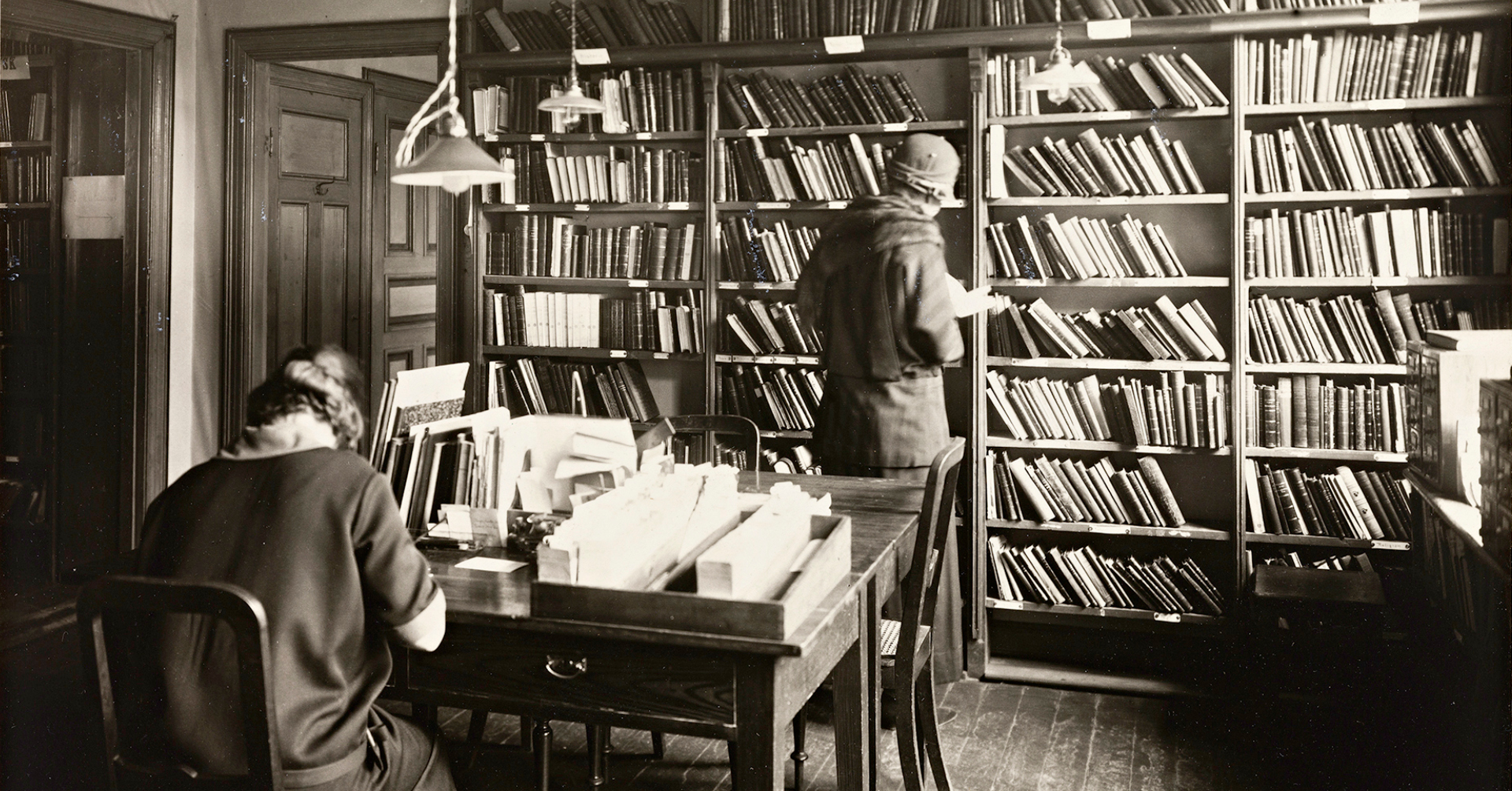 Foto av biblioteket i Læseforening for kvinner
