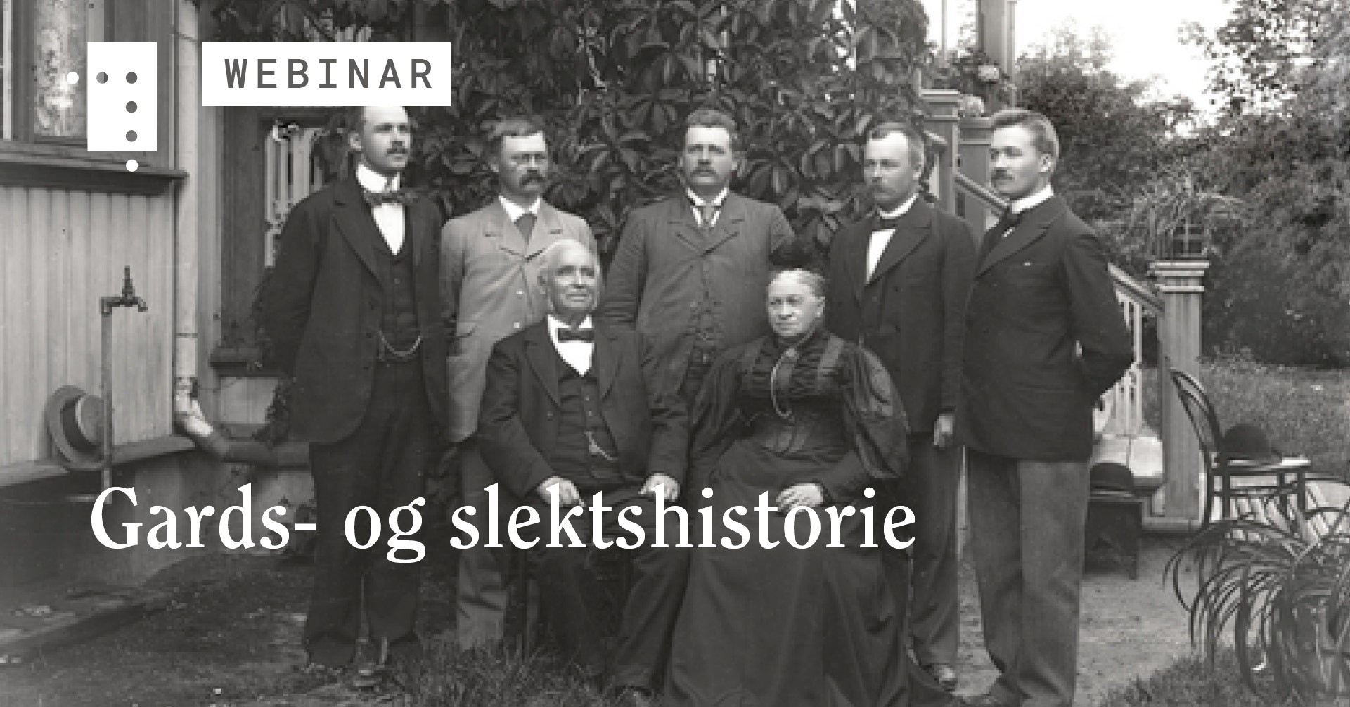 Bilete av oppstilt familie frå 1894