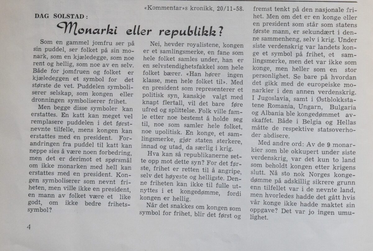 Fotografi. Sort-hvitt-avisutklipp av en kronikk av Dag Solstad med tittelen Monarki eller republikk?