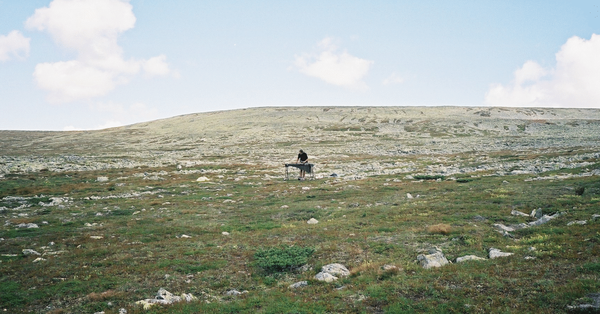Smalltown Supersound presenterer: Kjell Samkopf