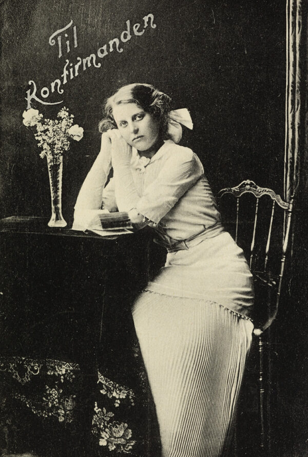 Konfirmasjonskort med jente, 1914