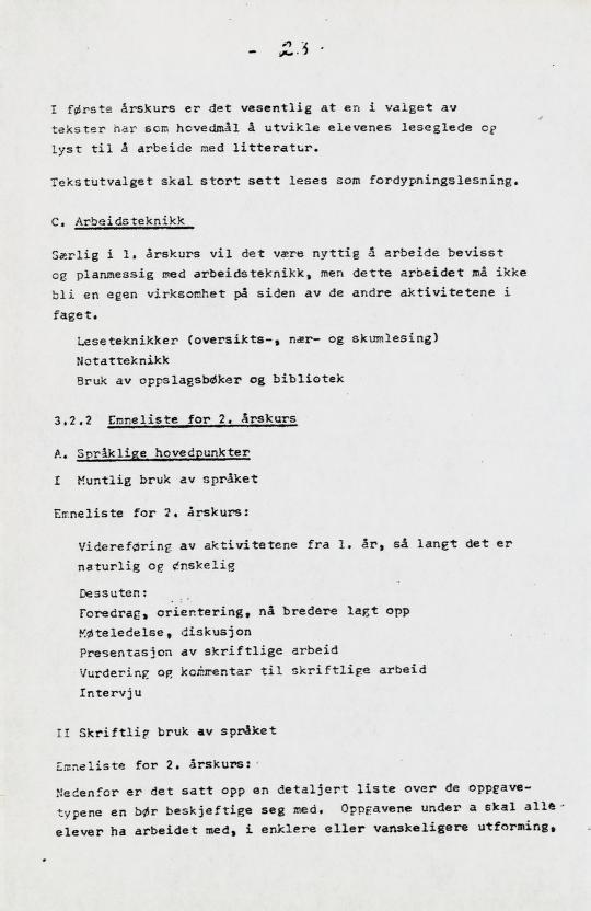 Skann 30 av Læreplan for gymnaset 1973 · del 2 obligatoriske fag